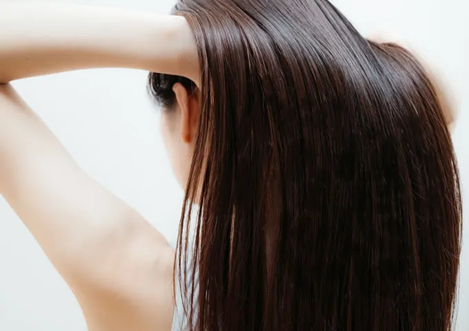 ヴィーナースツバキオイルを使ったヘアケア